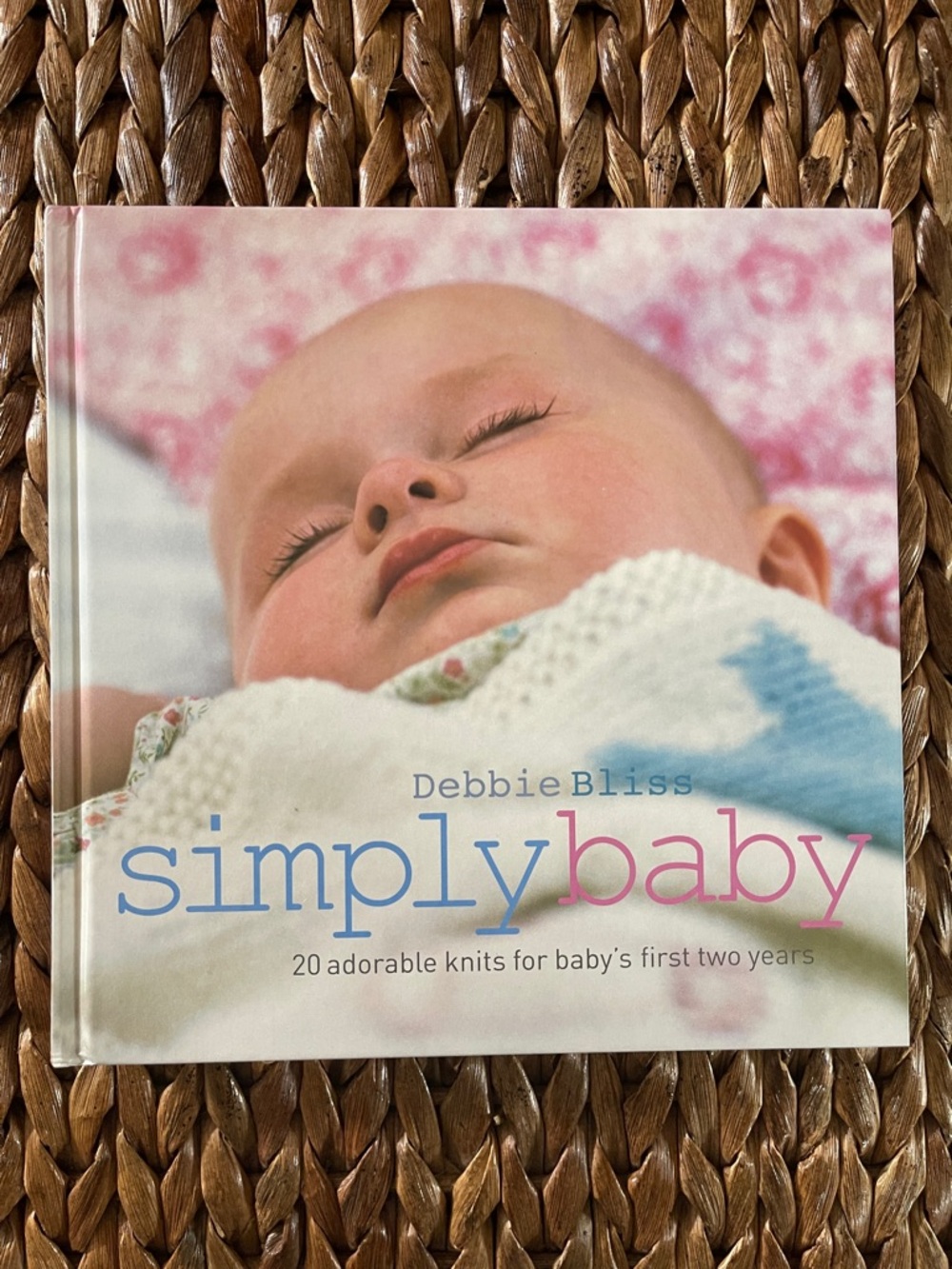 Debbie Bliss "simply baby" Knitting book ~ 1st Edition